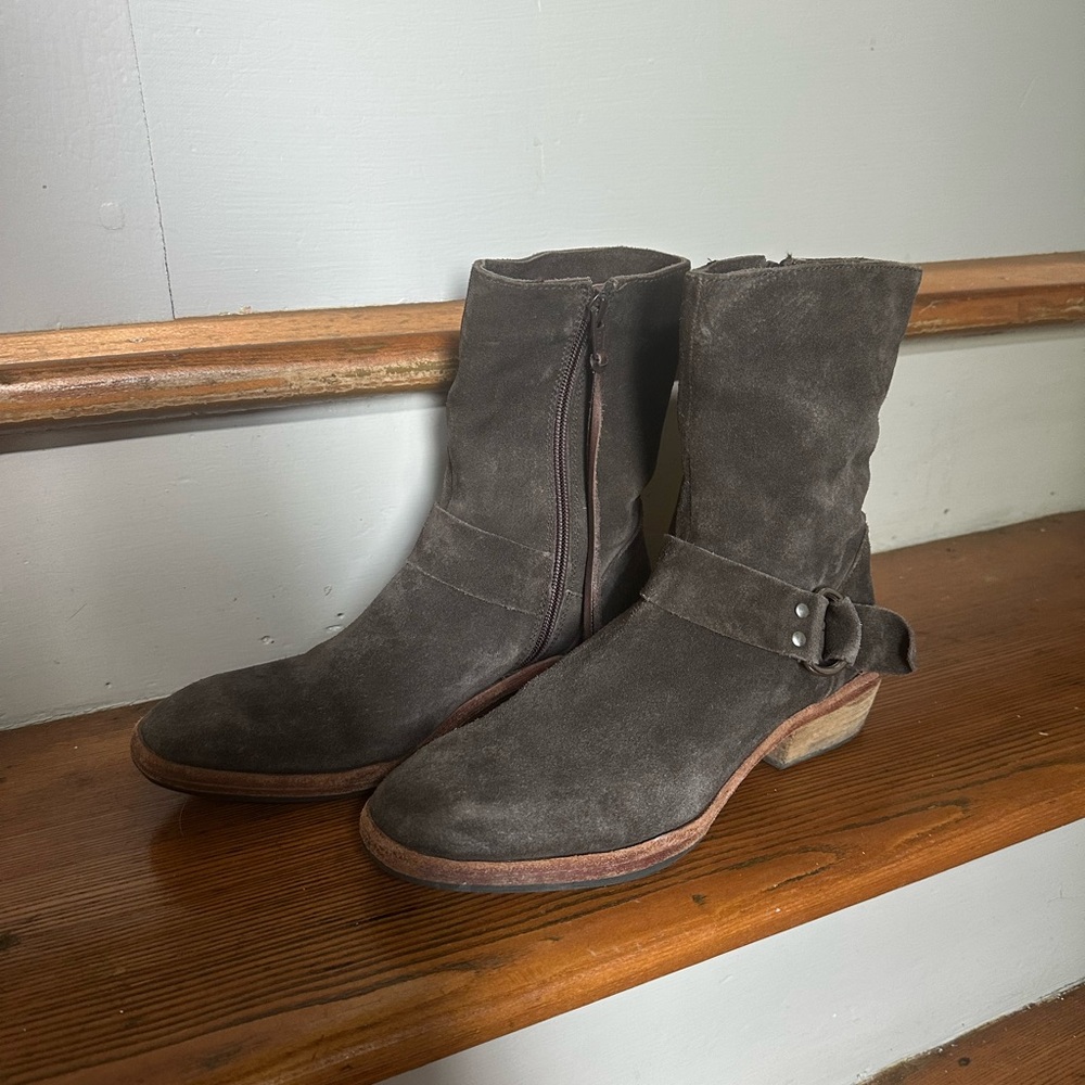 Free People Vienna Distress Suede Ankle Boot in Dark brown Women’s 39 (8.5) - Picture 3 of 13